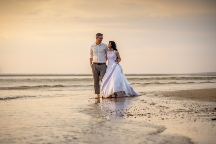 Trash the Dress - Mariée plage océan - Photographe Valérie Jaubert Montauban