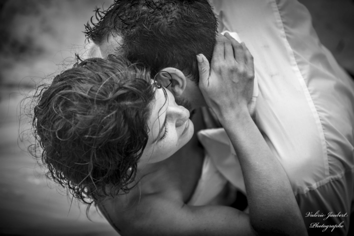 Trash the Dress - Mariée plage océan - Photographe Valérie Jaubert Montauban